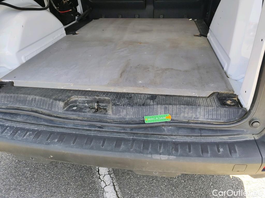  Renault  Kangoo RENAULT  / 2021 / 4P / Fourgonnette GD CONFORT - BLUE DCI 95 #8