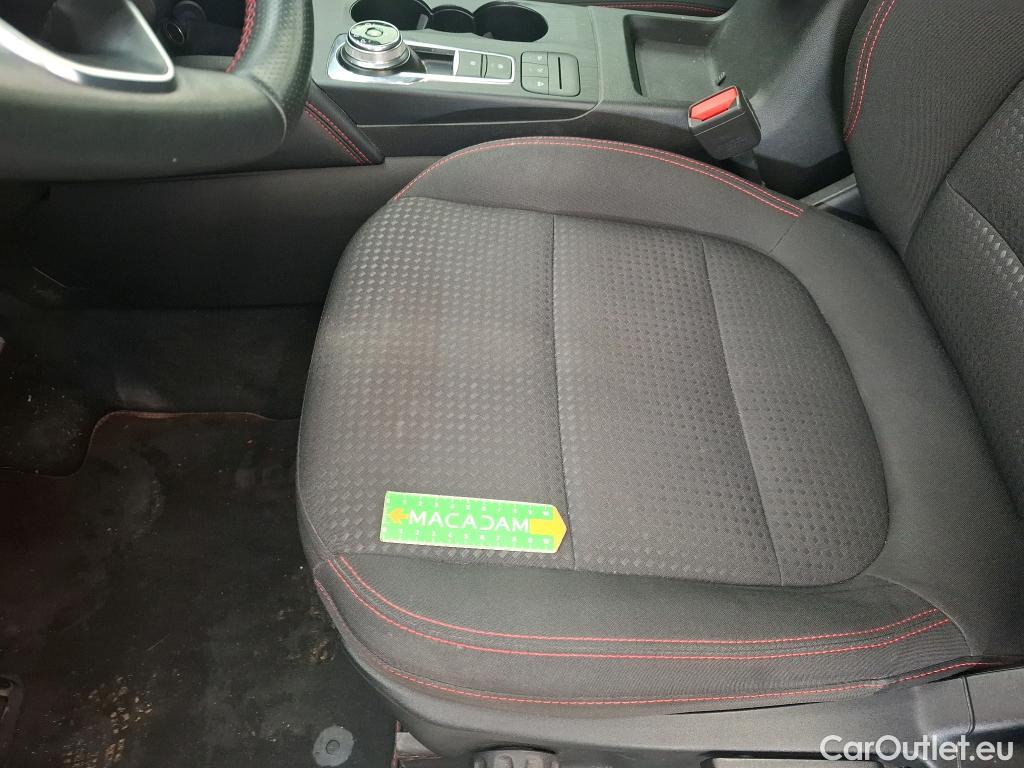  Ford  Kuga FORD  / 2019 / 5P / SUV 1.5 EcoBlue 120 ch auto St Line #32