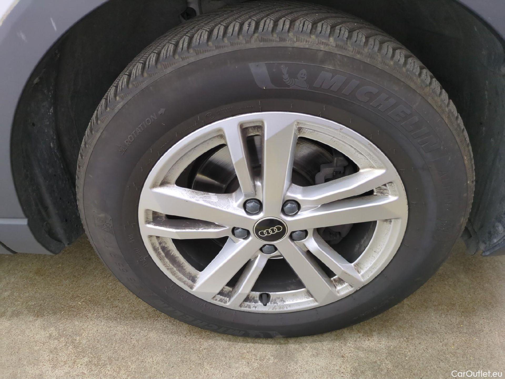  Audi  Q3  35 TDI Design 2.0 TDI 150CV BVA7 E6d #9