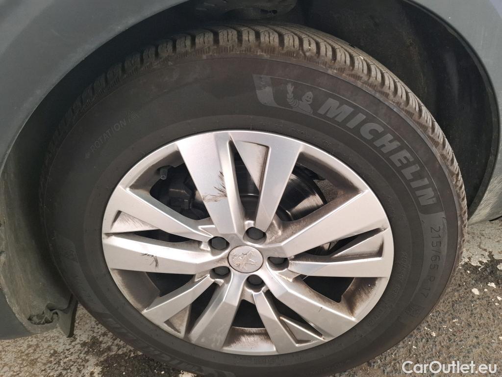  Peugeot  5008  Active Business 1.5 HDi 130CV BVA8 7 Sieges E6d #46