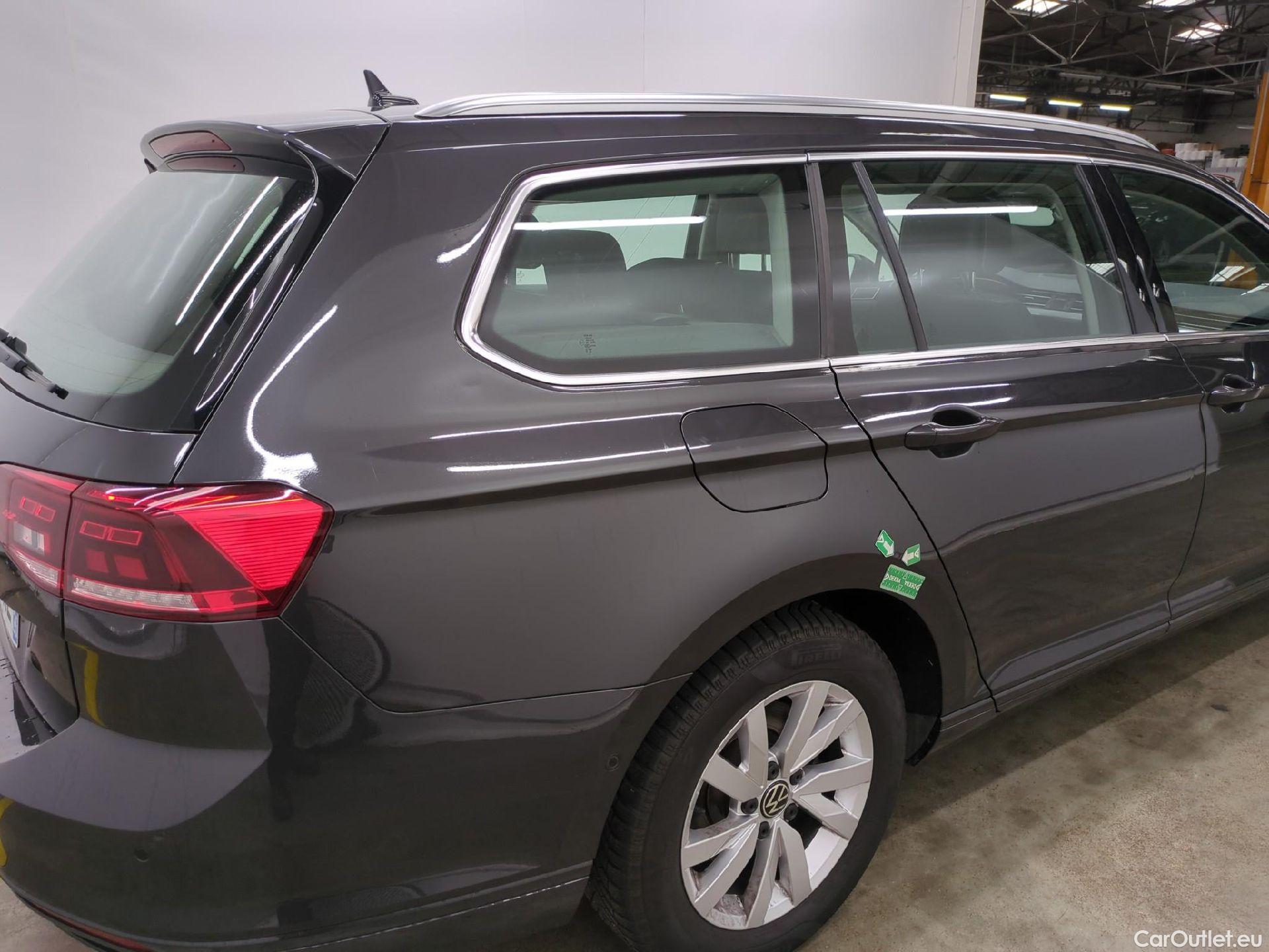  Volkswagen  Passat  Break Life Plus 2.0 TDI 150CV BVA7 E6d #12