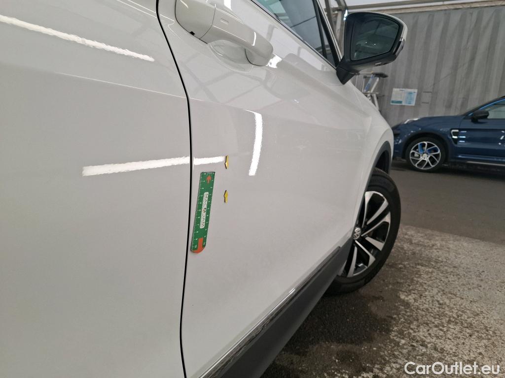  Volkswagen  Tiguan VOLKSWAGEN  Allspace / 2017 / 5P / SUV 2.0 TDI 150 DSG7 United(SP) #41
