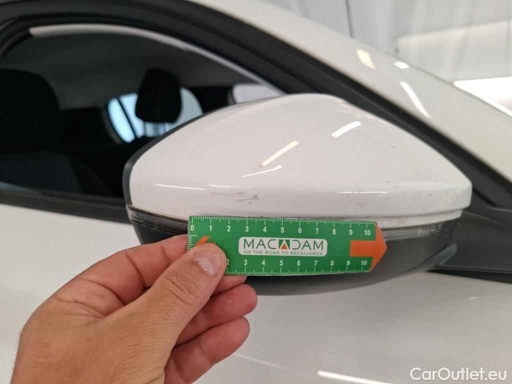  Peugeot  208  Premium 1.5 HDi 100CV BVM6 E6d #18