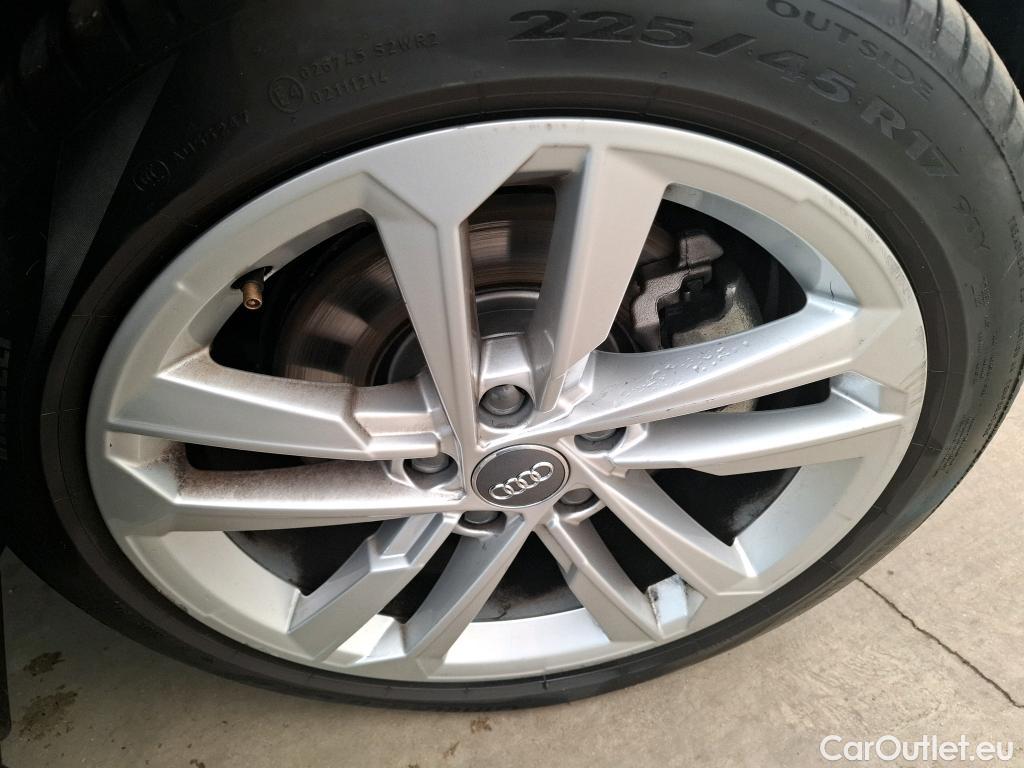  Audi  A3 AUDI  Sportback / 2020 / 5P / Berline 35 TFSI 150 MHEV S Tronic Business Line #4