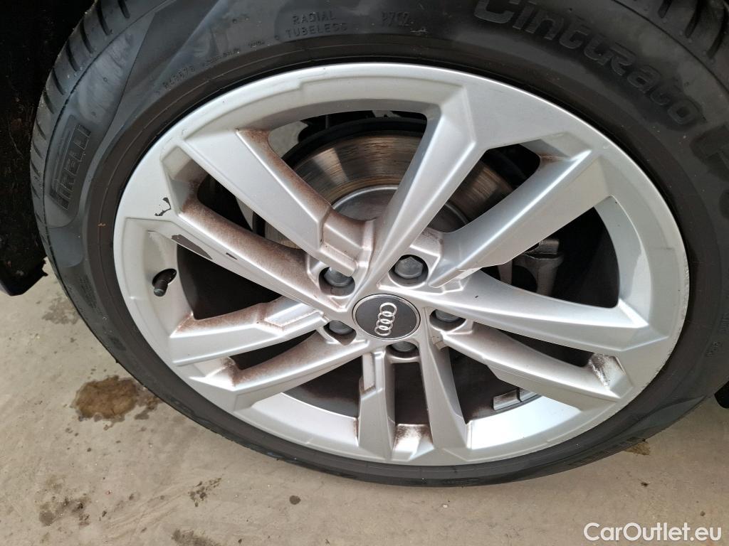  Audi  A3 AUDI  Sportback / 2020 / 5P / Berline 35 TFSI 150 MHEV S Tronic Business Line #1