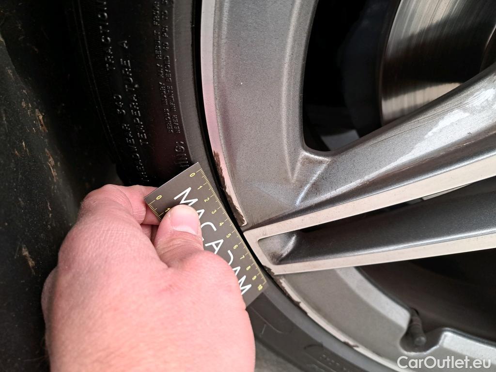  Mercedes  A-Klasse MERCEDES-BENZ Classe A 5p Berline A 200 AMG Line 7G-DCT #7