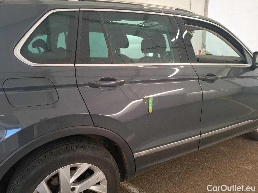  Volkswagen  Tiguan VOLKSWAGEN  / 2020 / 5P / SUV 1.4 eHybrid 245 DSG6 Elegance #29