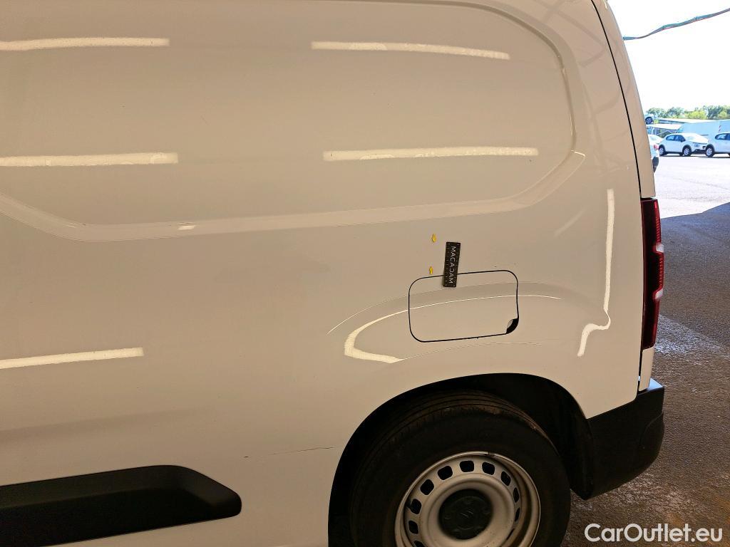  Citroen  Berlingo CITROEN  Van / 2018 / 4P / Fourgonnette Taille M 650kg BlueHDi 100 S&S BVM Club #28