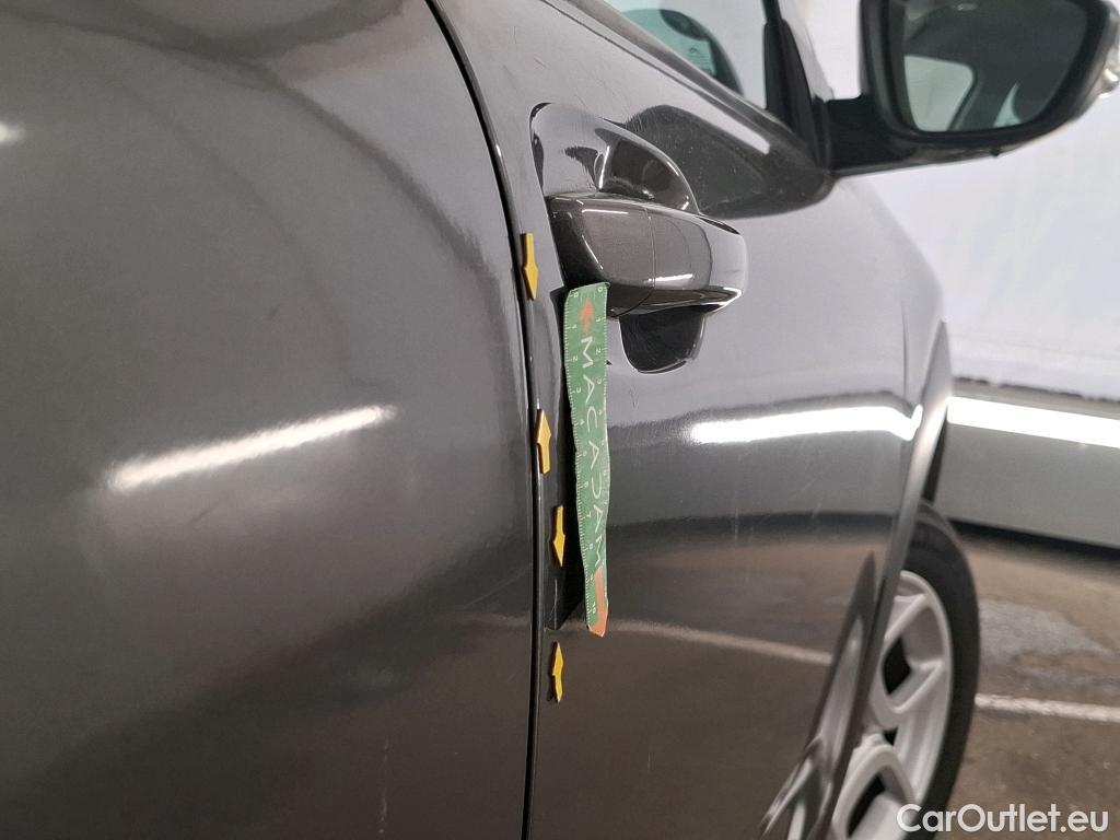  Citroen  C4 Cactus  Feel Business 1.2 PureTech 110CV BVM6 E6dT #67