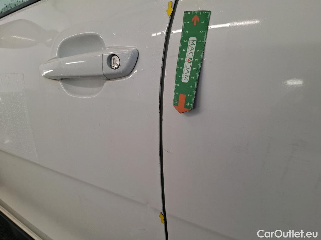  Citroen  C3  Feel 1.2 PureTech 70CV BVM5 E6dT #10