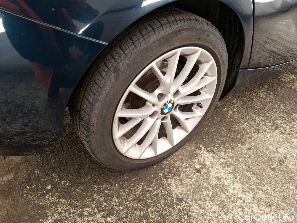  Bmw  Serie 1 Série 1 Berline 116d Sport 1.5 115CV BVA8 E6 #27