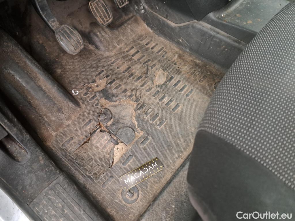  Citroen  Berlingo CITROEN  Van / 2018 / 4P / Fourgonnette Taille M 650kg BlueHDi 100 S&S BVM Club #12