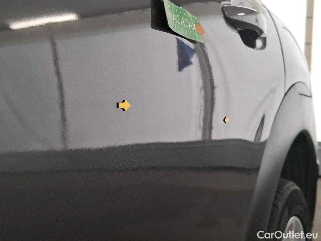  Citroen  C4 Cactus  Feel Business 1.2 PureTech 110CV BVM6 E6dT #36