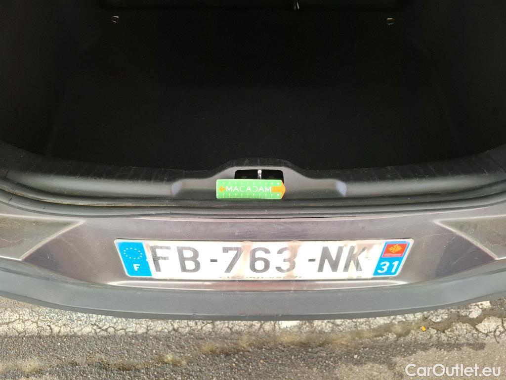  Citroen  C4 Cactus  Feel Business 1.2 PureTech 110CV BVM6 E6dT #103
