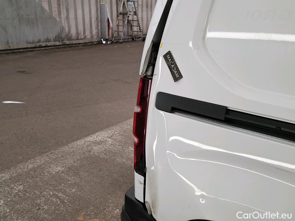  Citroen  Berlingo CITROEN  Van / 2018 / 4P / Fourgonnette Taille M 650kg BlueHDi 100 S&S BVM Club #2