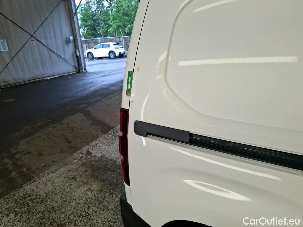  Peugeot  Partner  Premium L1 1.2 PureTech 110CV BVM6 E6d #1