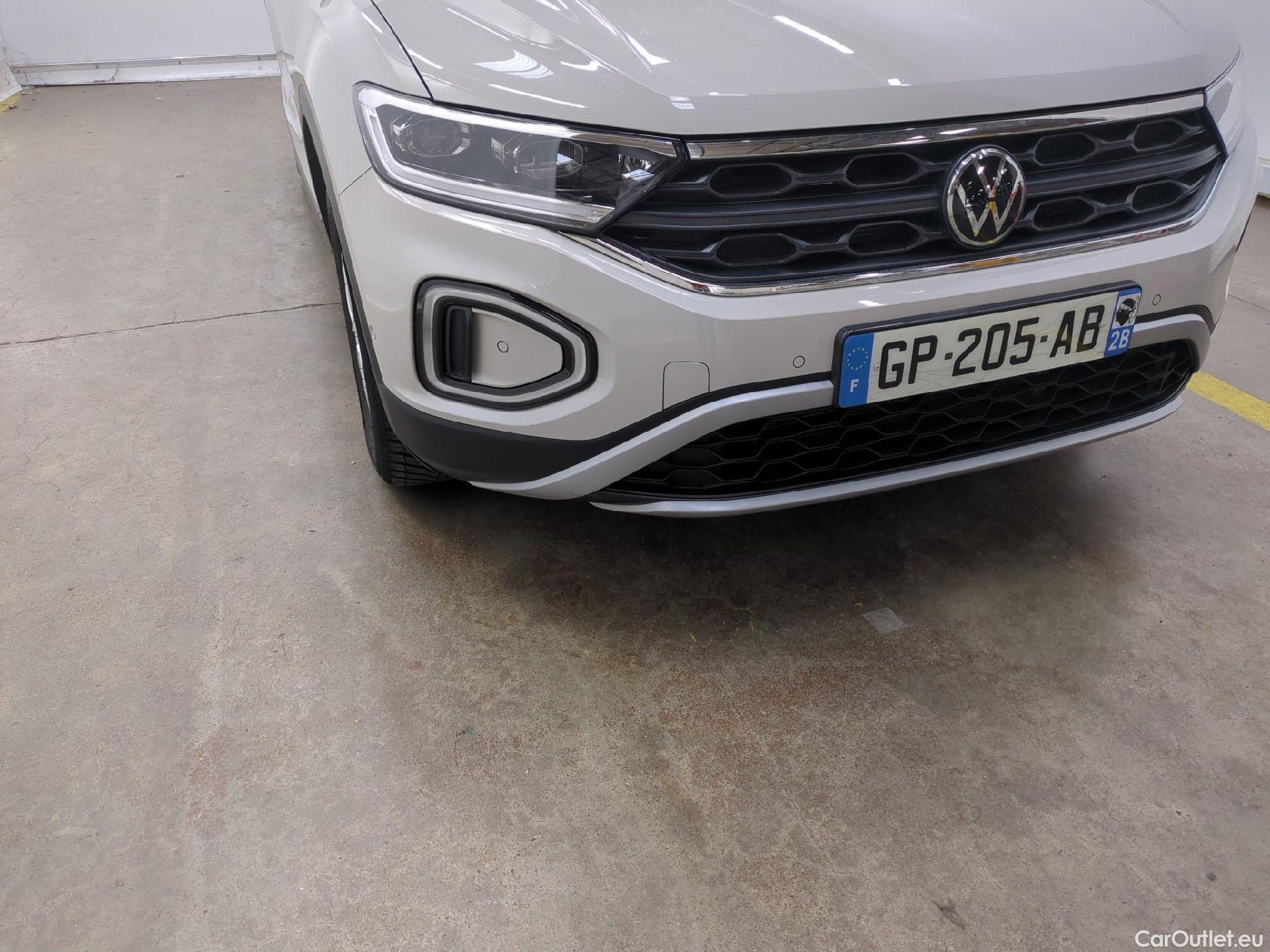 Volkswagen  T-ROC VOLKSWAGEN  / 2021 / 5P / SUV 1.5 TSI 150 EVO LIFE DSG7 #15