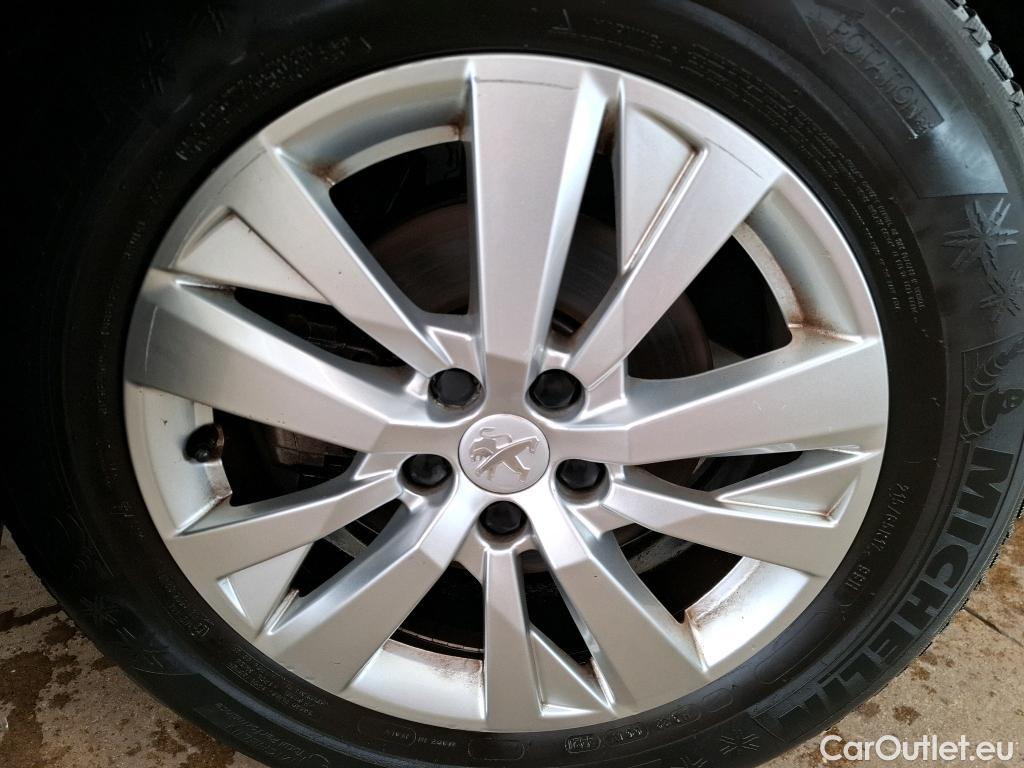  Peugeot  5008  Active Business 1.5 HDi 130CV BVA8 E6d #2