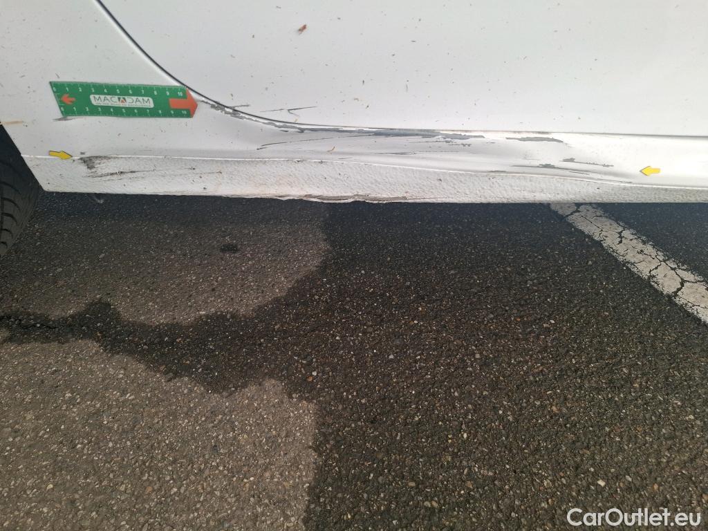  Peugeot  208  Active 1.2 PureTech 100CV BVM6 E6d #3
