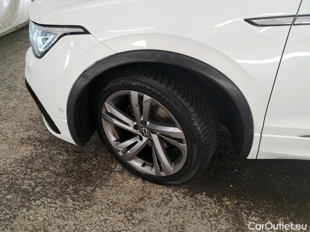  Volkswagen  Tiguan VOLKSWAGEN  / 2020 / 5P / SUV 2.0 TDI 150 DSG7 R-Line #13