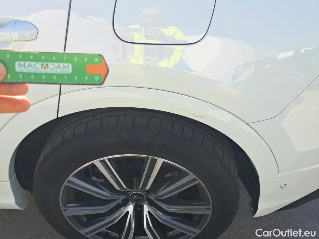  Audi  Q8 AUDI   S line plus 55 TFSIe 380 CV quattro tiptr/ 5P  #19