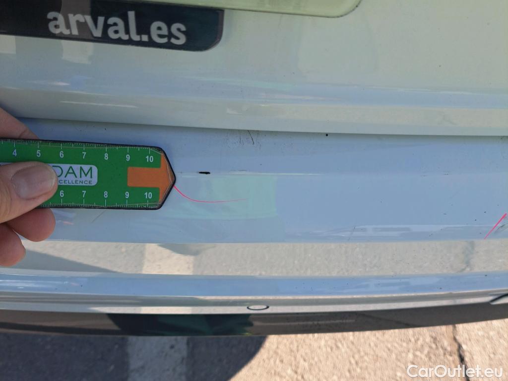  Audi  Q8 AUDI   S line plus 55 TFSIe 380 CV quattro tiptr/ 5P  #36