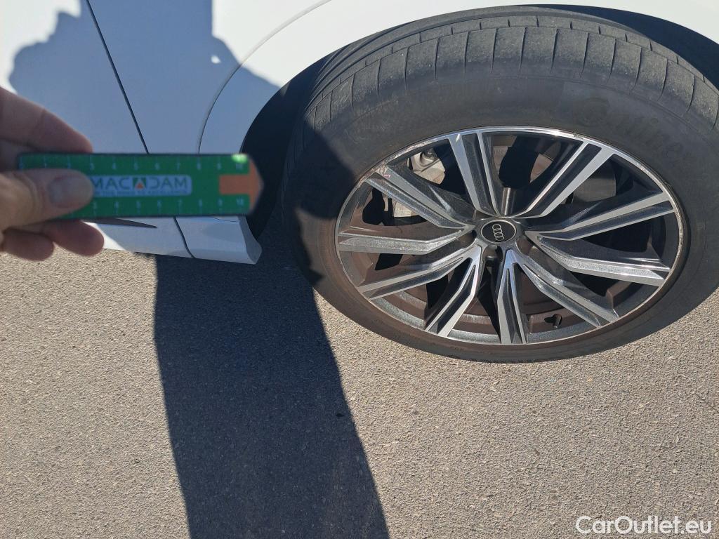  Audi  Q8 AUDI   S line plus 55 TFSIe 380 CV quattro tiptr/ 5P  #11