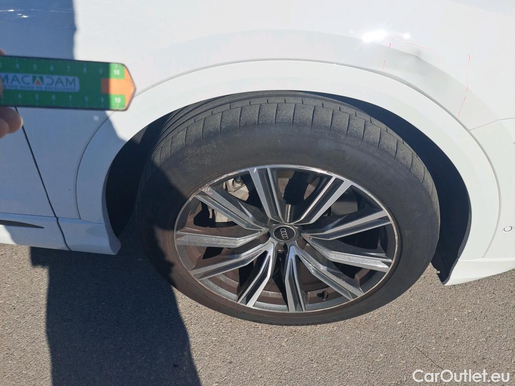  Audi  Q8 AUDI   S line plus 55 TFSIe 380 CV quattro tiptr/ 5P  #25