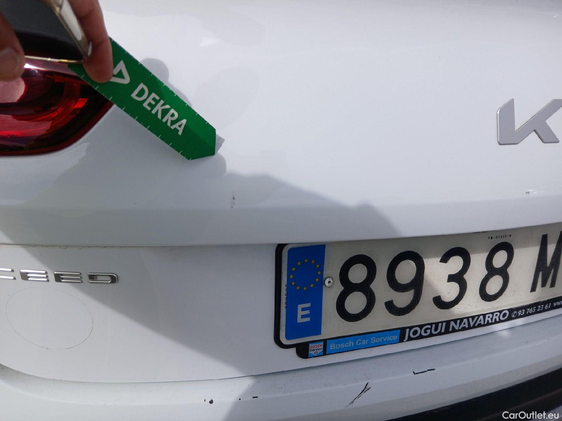  KIA  XCeed KIA  / 2022 / 5P / todoterreno 1.0 T-GDi Drive 88kW (120CV) (AC) #48