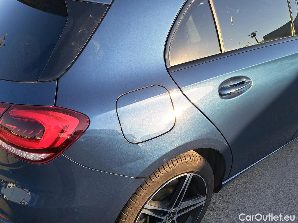  Mercedes  A-Klasse MERCEDES-BENZ Clase A 250 e 220 CV 11 kWh #3
