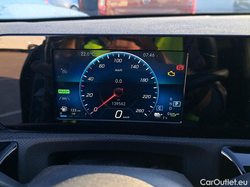  Mercedes  A-Klasse MERCEDES-BENZ Clase A 250 e 220 CV 11 kWh #25