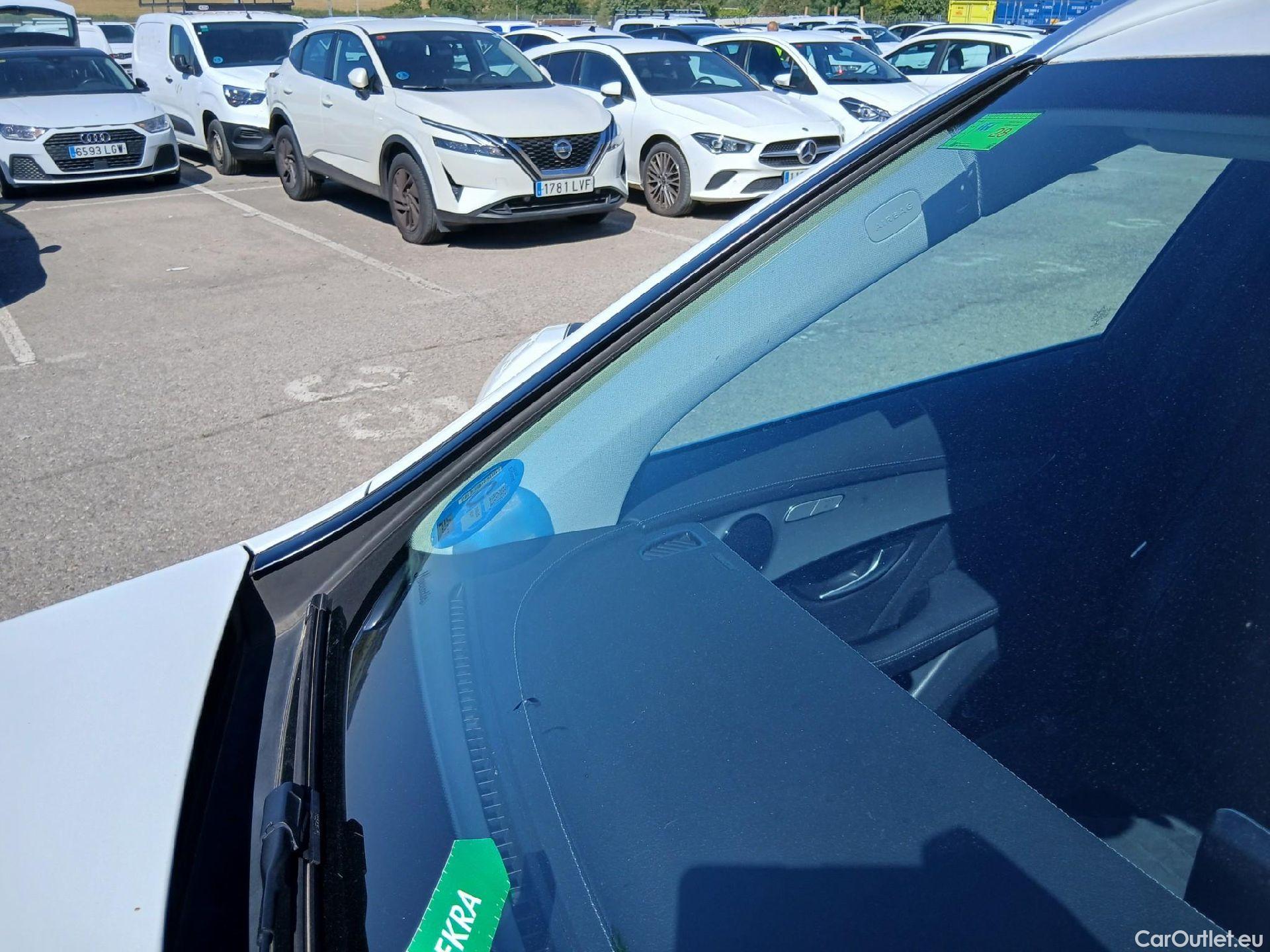  Mercedes  G-Klasee MERCEDES-BENZ Clase GLC 300 de 4MATIC 304 CV #Opcionales 8600€# #3