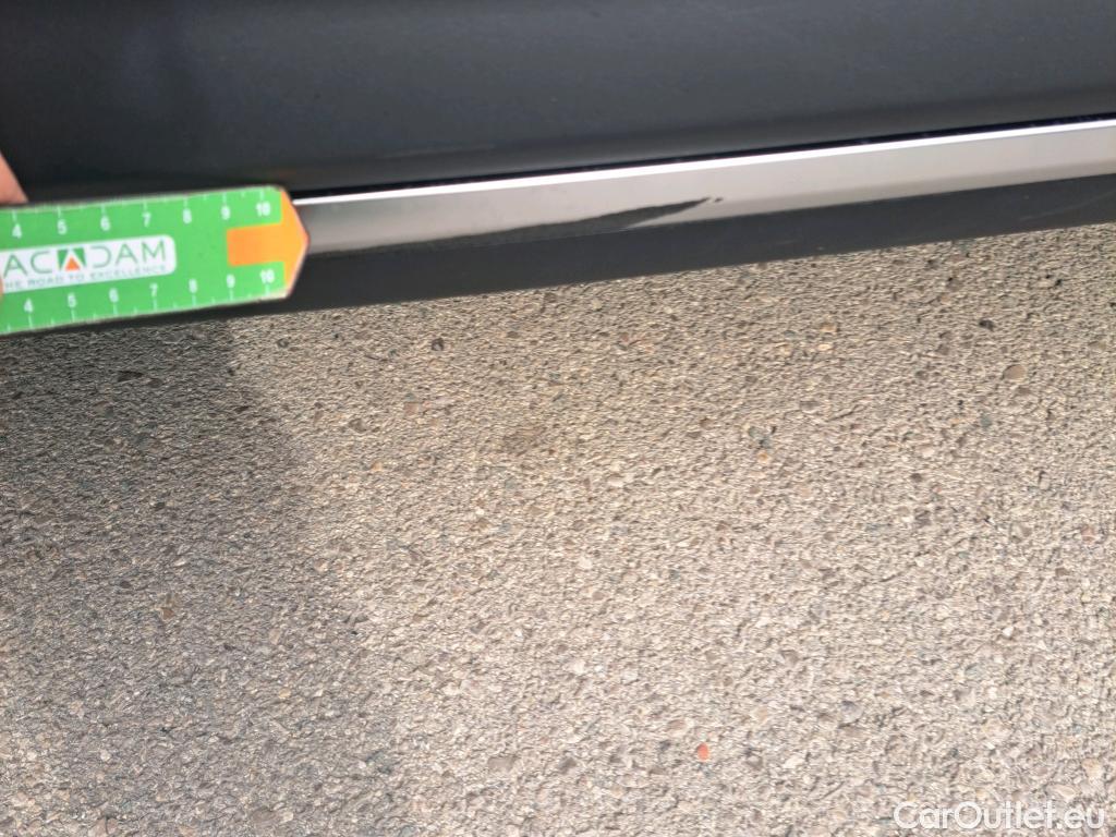  KIA  XCeed KIA  1.6 GDi PHEV 104kW (141CV) eDrive #25