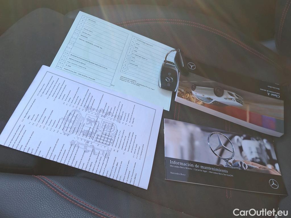  Mercedes  A-Klasse MERCEDES-BENZ Clase A 200 163 CV #2
