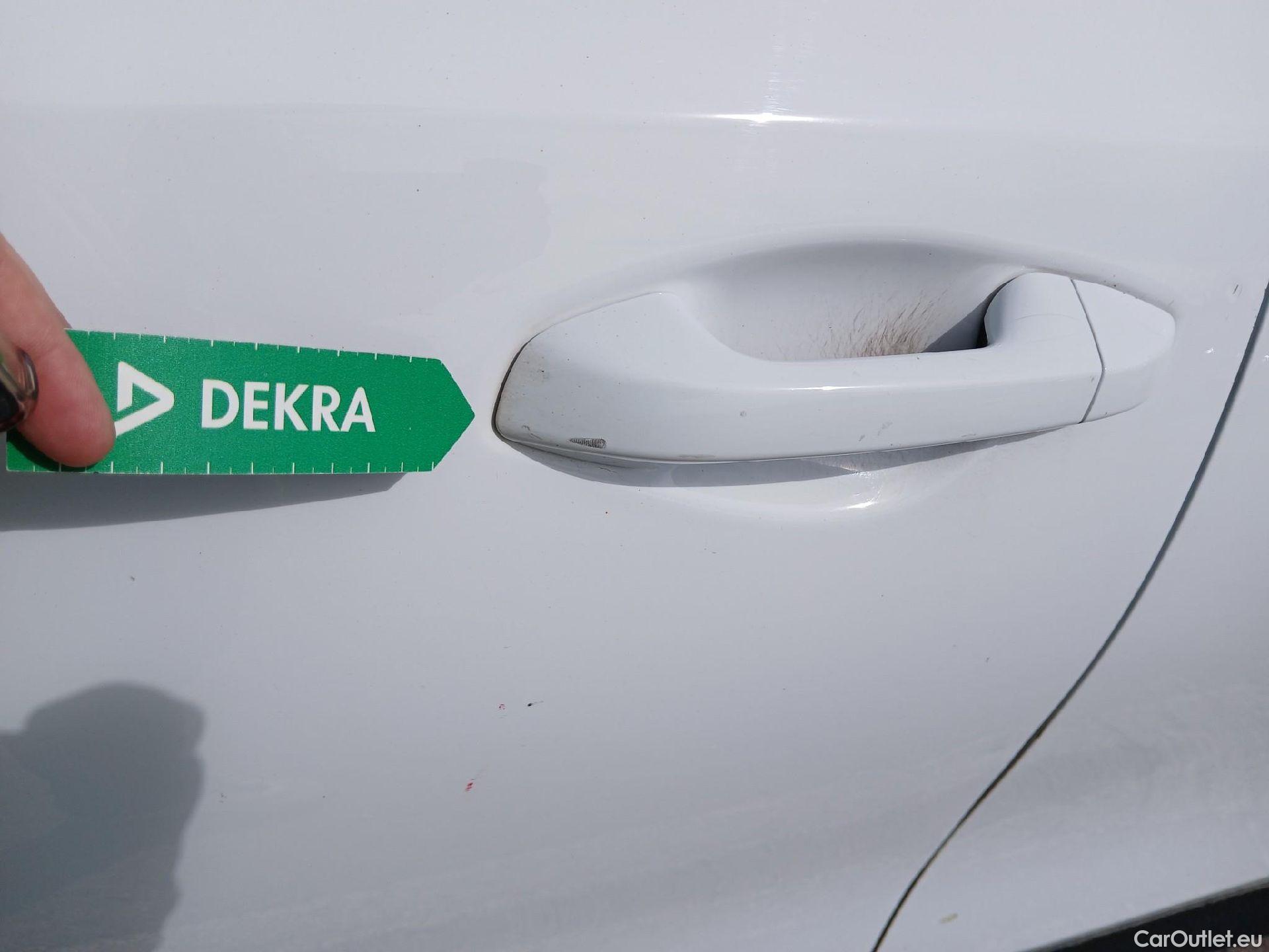  KIA  XCeed KIA  / 2022 / 5P / todoterreno 1.0 T-GDi Drive 88kW (120CV) (AC) #30