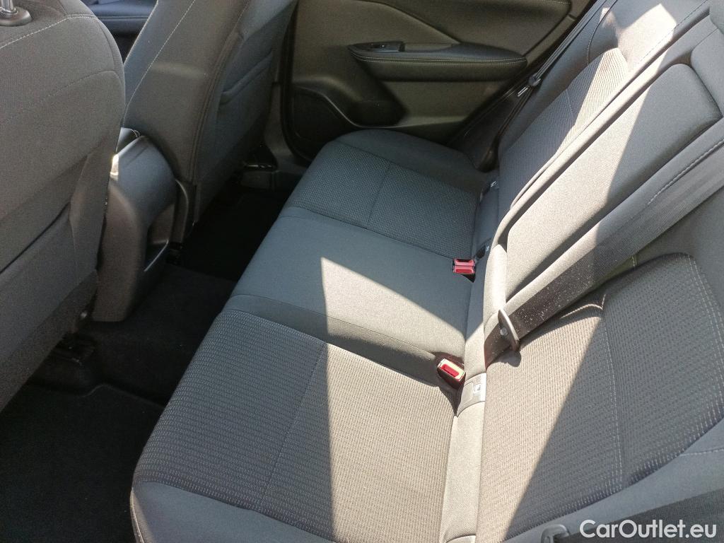  Nissan  Qashqai NISSAN  DIG-T 140 CV mHEV 4x2 Acenta #9