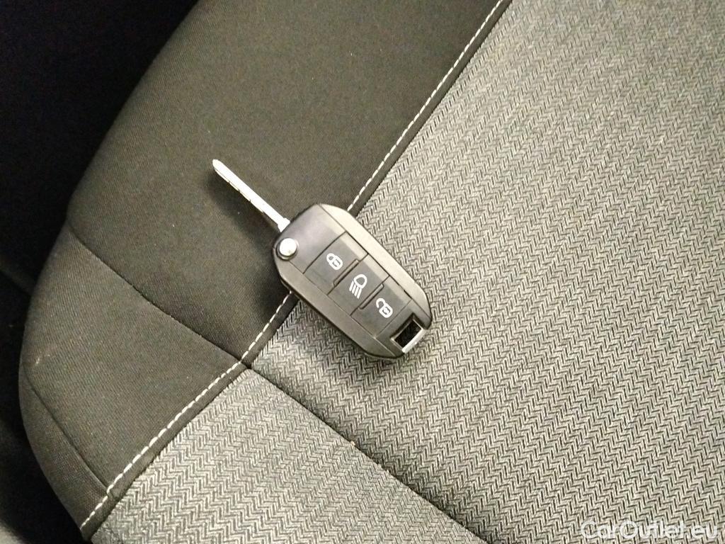  Citroen  C4 CITROEN  BlueHdi 110 CV Live Pack/ 5P  #2