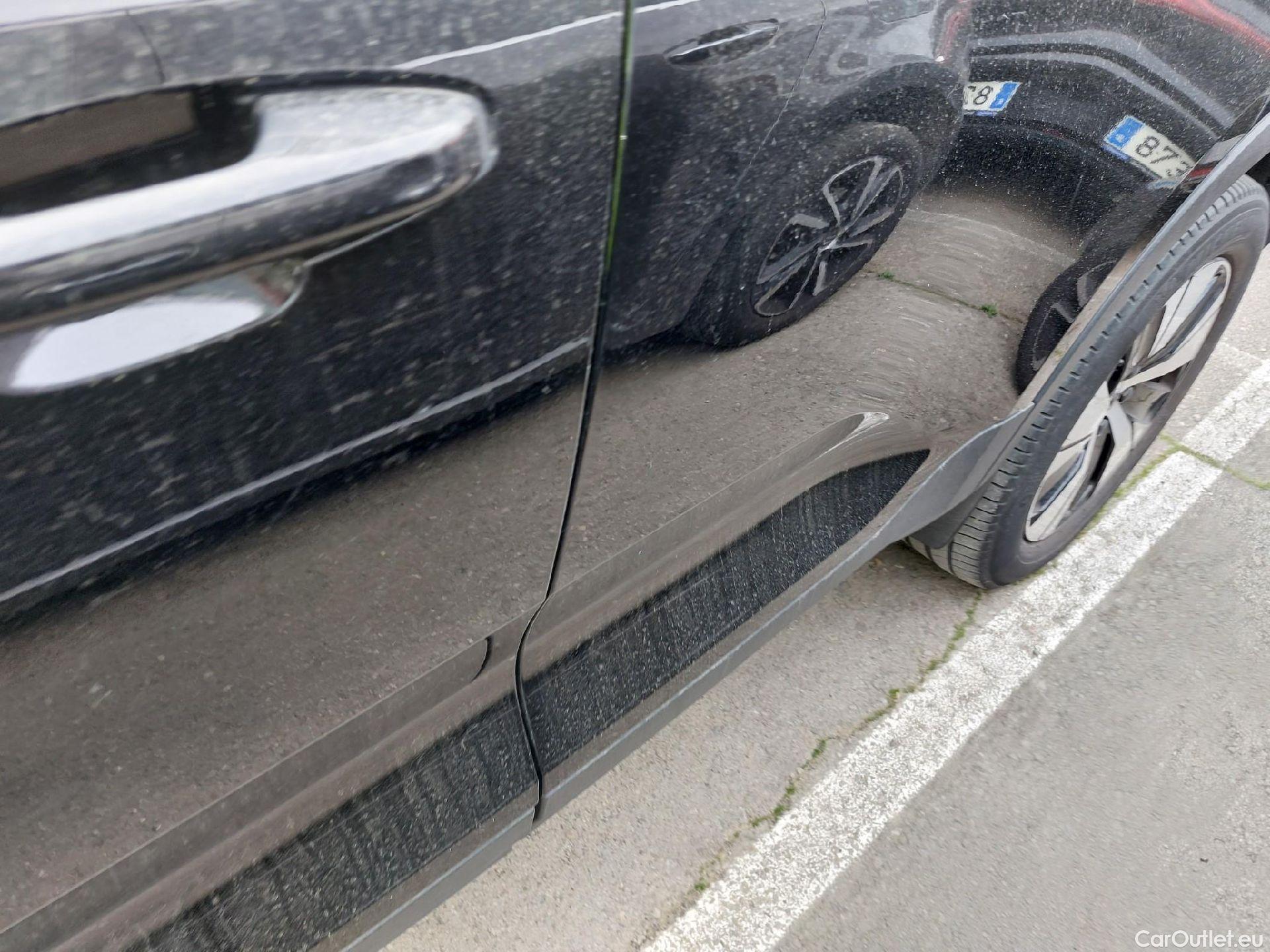  Volvo  XC 40 VOLVO XC40 todoterreno 1.5 T5 Twin Recharge Inscription Ex Auto 260 CV 10 kWh #8
