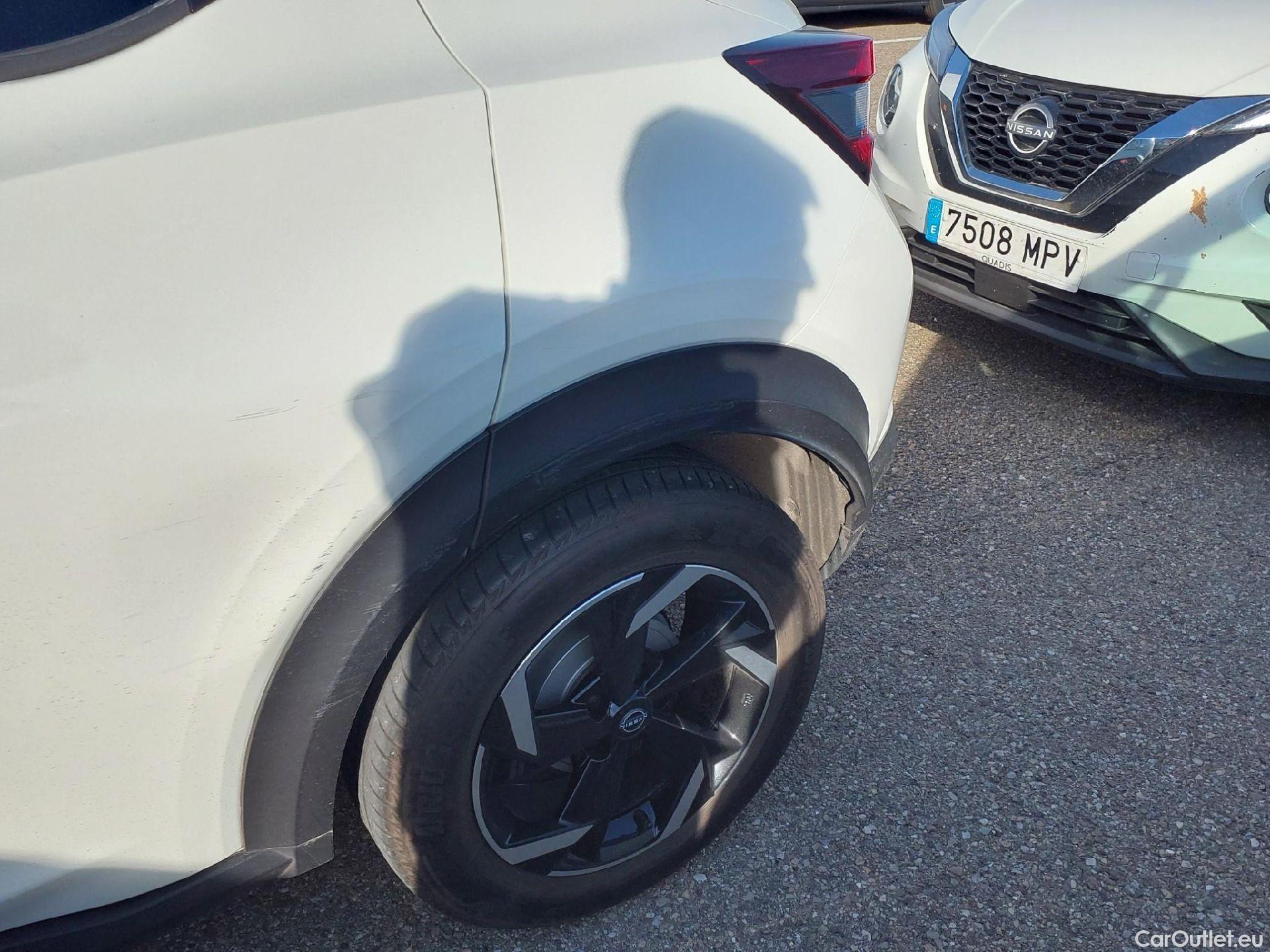  Nissan  Juke NISSAN  crossover DIG-T 114 CV 6M/T Acenta / 5P / #15