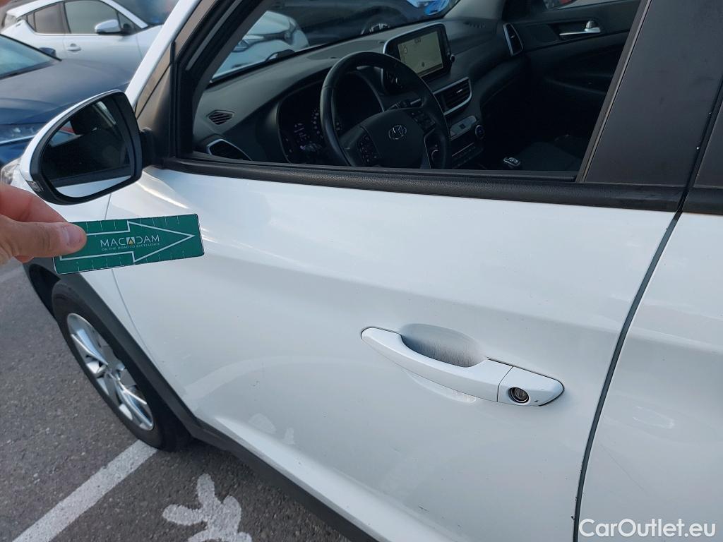  Hyundai  Tucson HYUNDAI  / 2018 / 5P / todoterreno 1.6 CRDI 85kW (116CV) 48V SLE 4X2(SP)(SL) #5