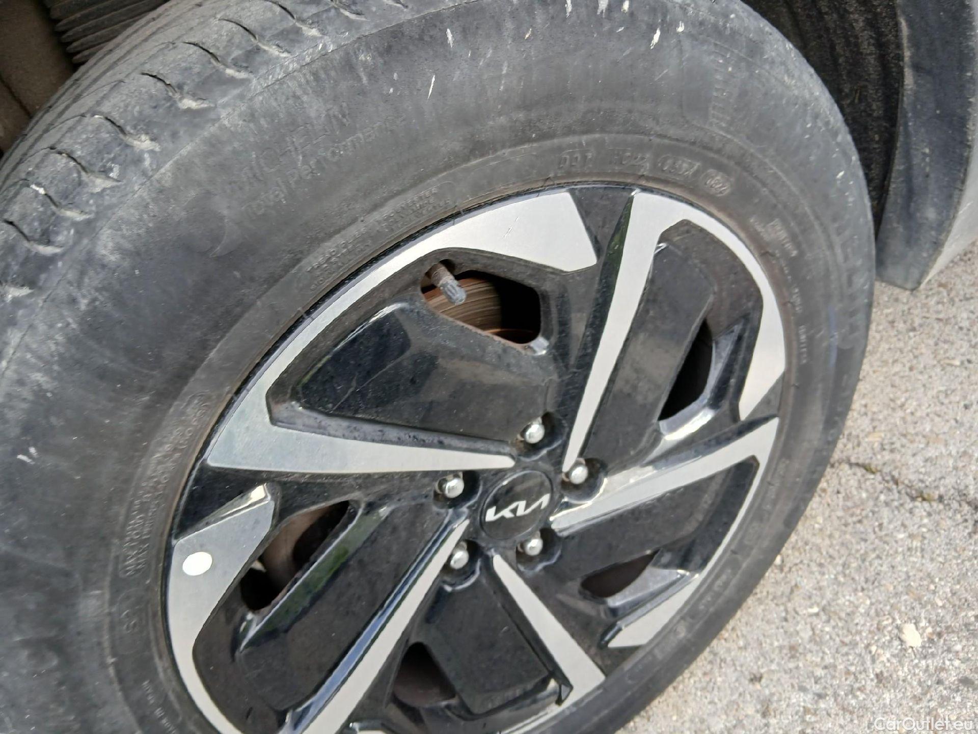  KIA  Sportage KIA  / 2022 / 5P / todoterreno 1.6 T-GDi MHEV 110kW (150CV) Drive 4x2 #21