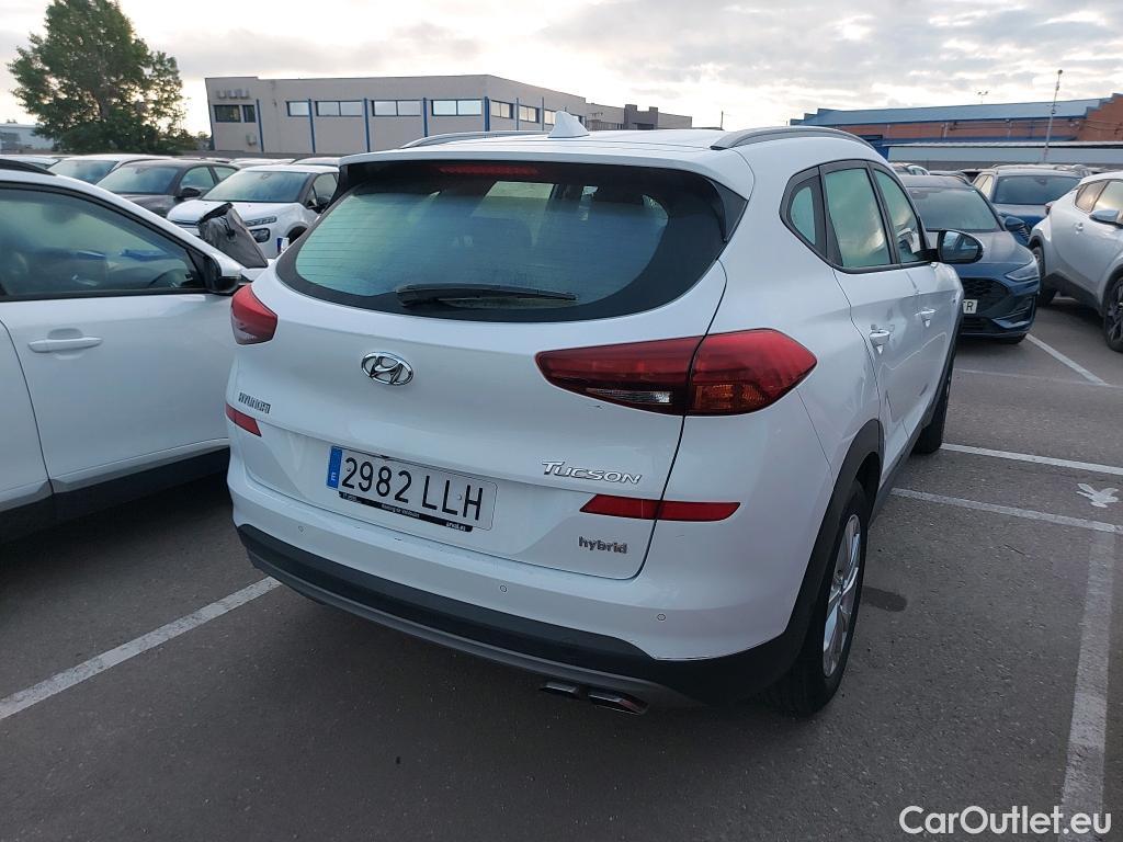  Hyundai  Tucson HYUNDAI  / 2018 / 5P / todoterreno 1.6 CRDI 85kW (116CV) 48V SLE 4X2(SP)(SL) #3