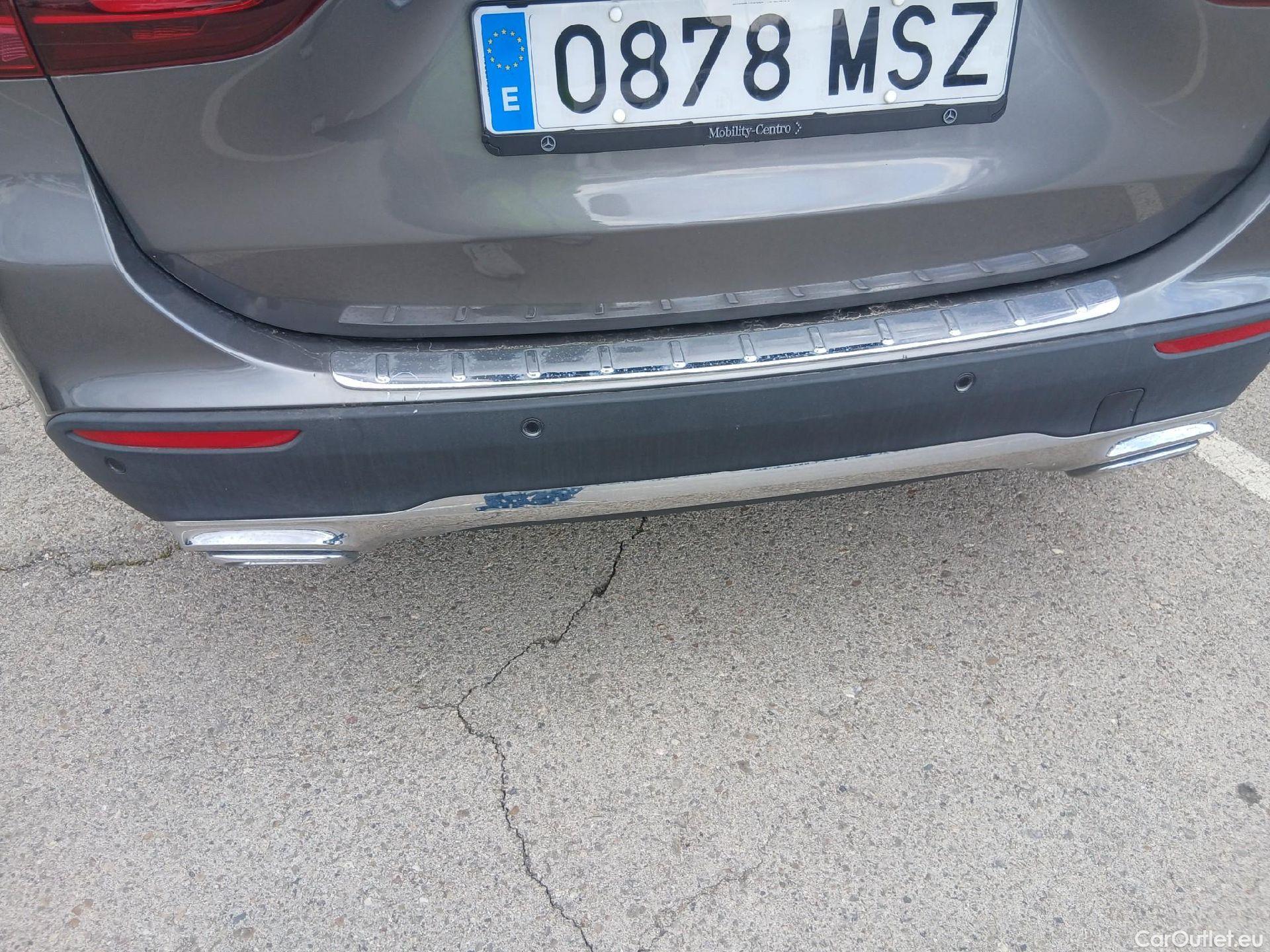  Mercedes  GLA MERCEDES-BENZ  / 2023 / 5P / todoterreno  200 D (AC)  #10