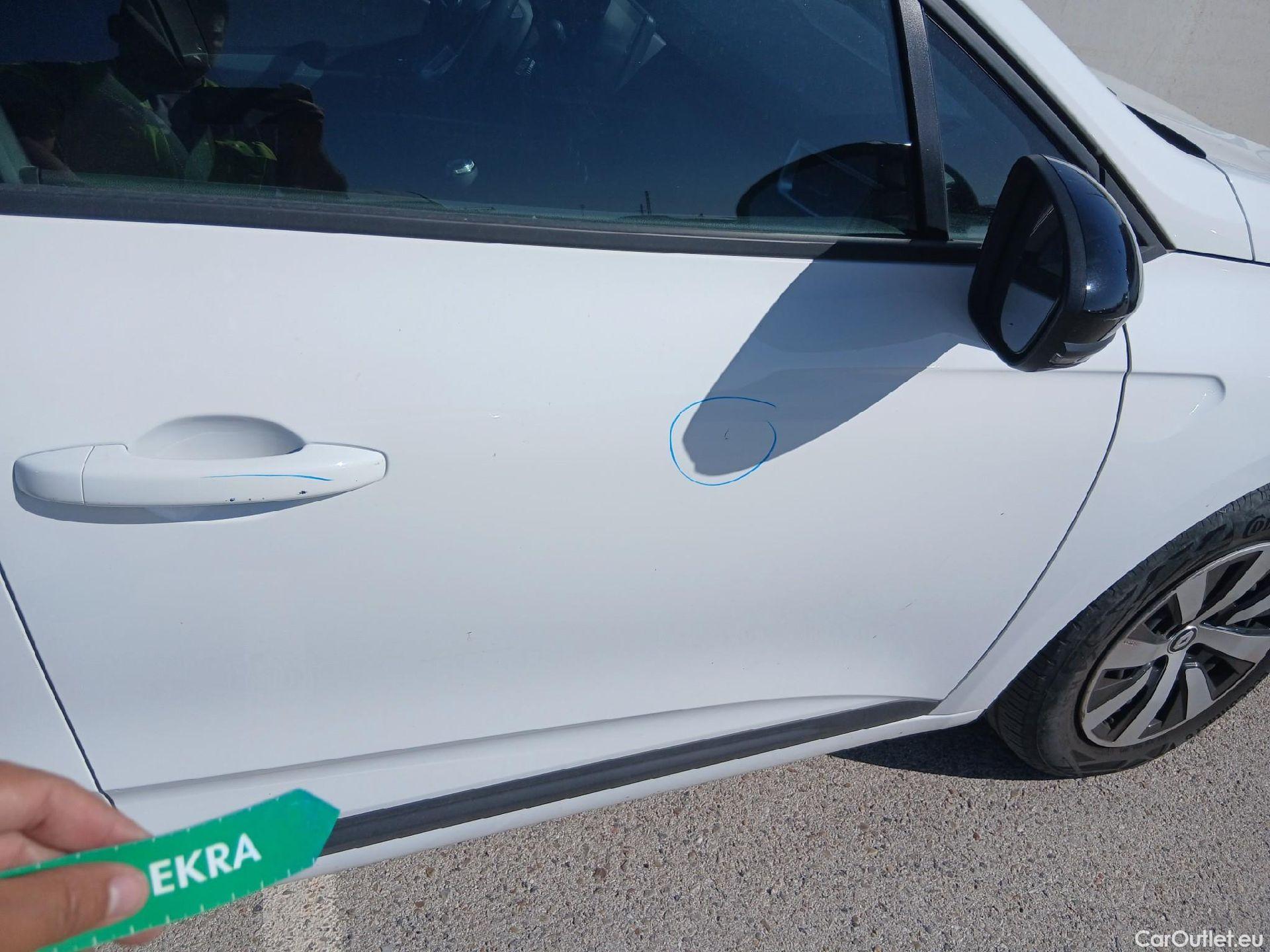  Renault  Clio RENAULT  / 5P / Equilibre Blue dCi 100 CV #30