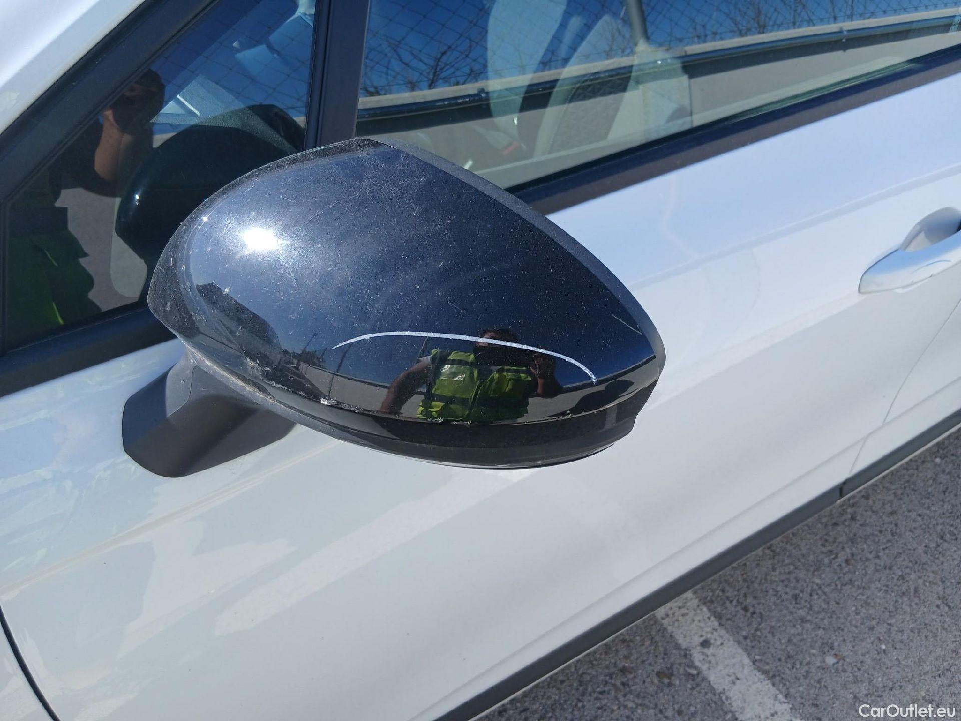  Renault  Clio RENAULT  / 5P / Equilibre Blue dCi 100 CV #9