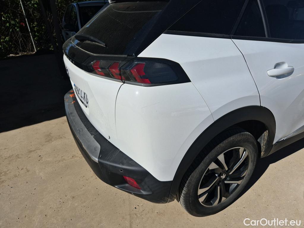  Peugeot  2008 PEUGEOT  / 2019 / 5P / todoterreno Allure BlueHDI 81kW (110CV) #18