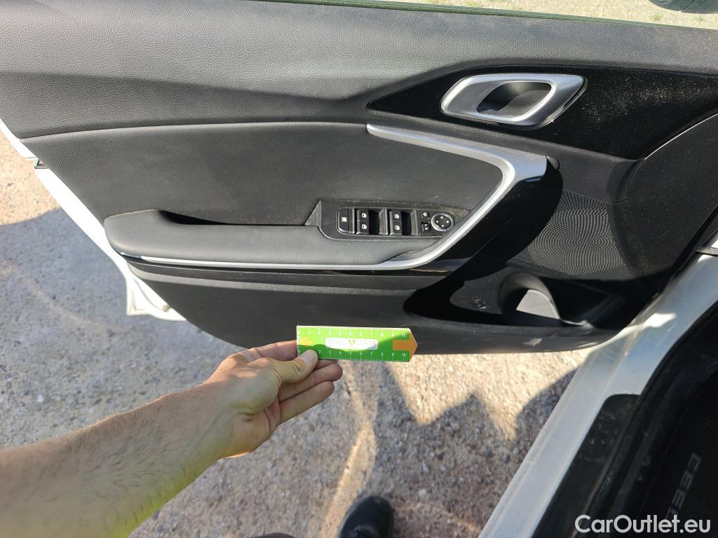 KIA  Cee'd KIA Ceed / 2021 / 5P / berlina con portón 1.0 T-GDi 88kW (120CV) Tech #46
