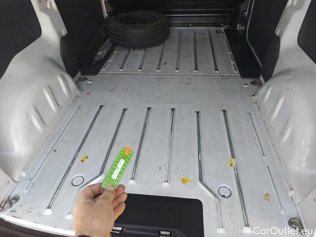  Citroen  Jumpy CITROEN  / 2016 / 4P / furgón Furgón Talla M BlueHDi 100 S&S 6v #34