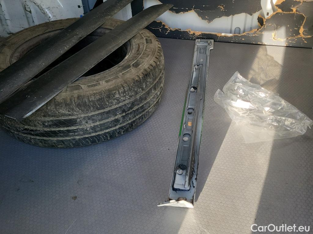  Citroen  Jumpy CITROEN  Talla M BlueHDi 115 CV Confort / 4P    #25