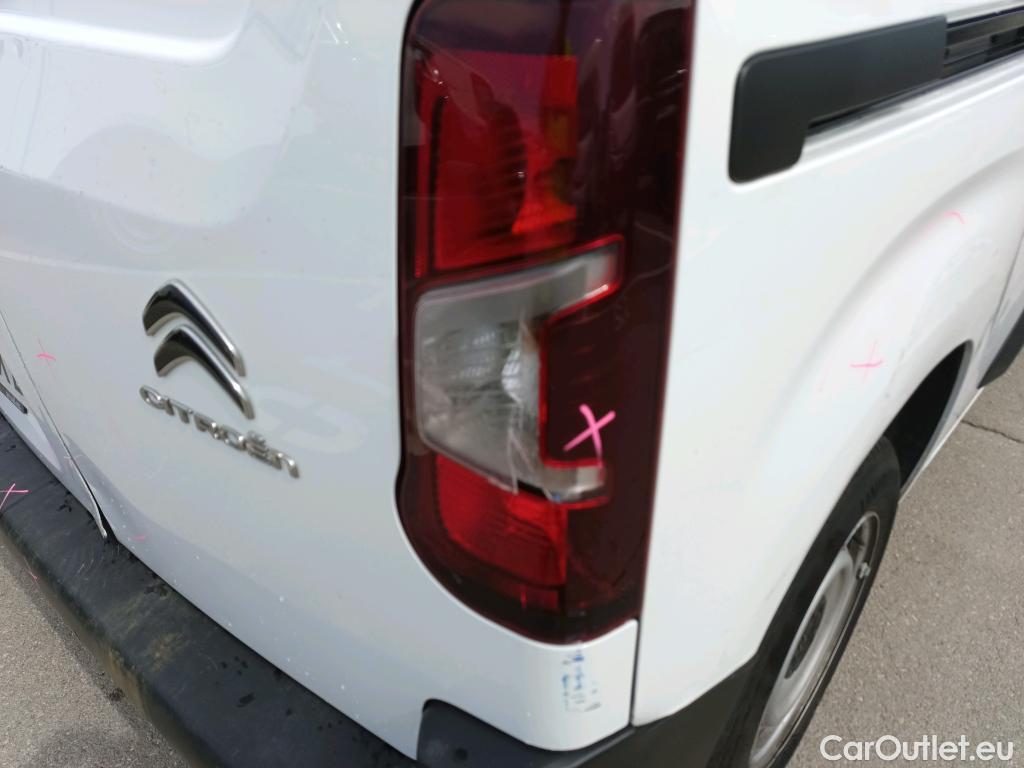  Citroen  Berlingo CITROEN  / 2018 / 3P / furgón derivado de turismo Talla M BlueHDi 100 CONTROL (AC2) #23